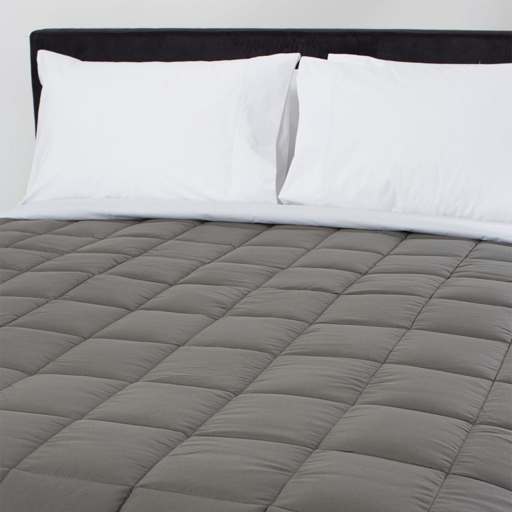 Image of DreamGreen Snug Quilt - Charcoal