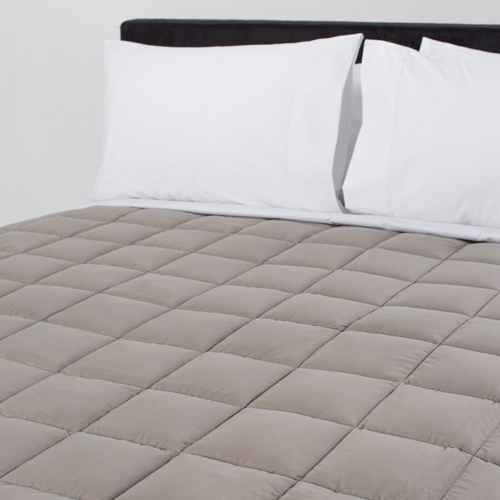 Image of DreamGreen Snug Quilt - Slate