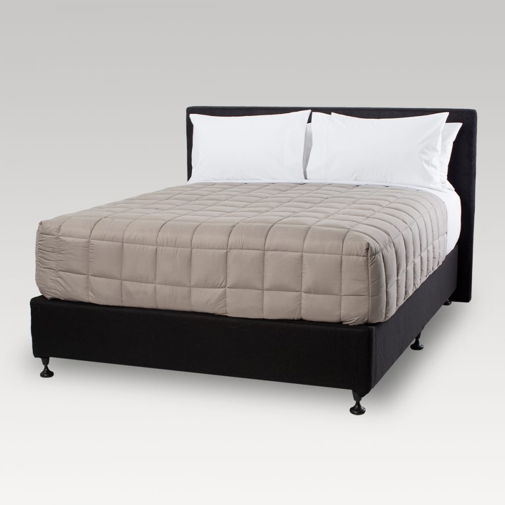 Image of DreamGreen Snug Quilt - Slate