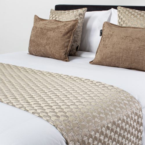 DreamTicket Rutland Bed Runner - Toi Toi