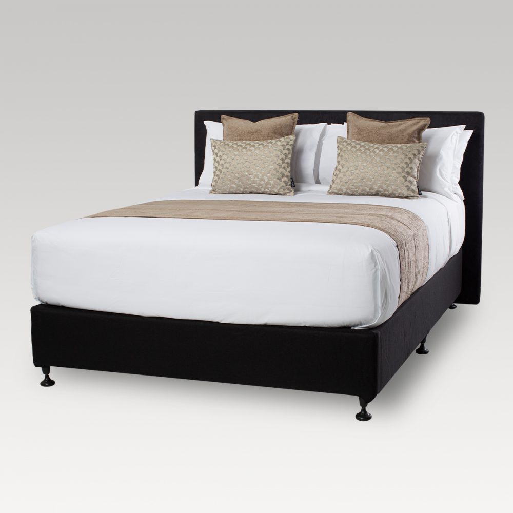 Image of DreamTicket Oxford Bed Runner - Toi Toi