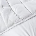 Image of DreamGreen Snug Quilt - White