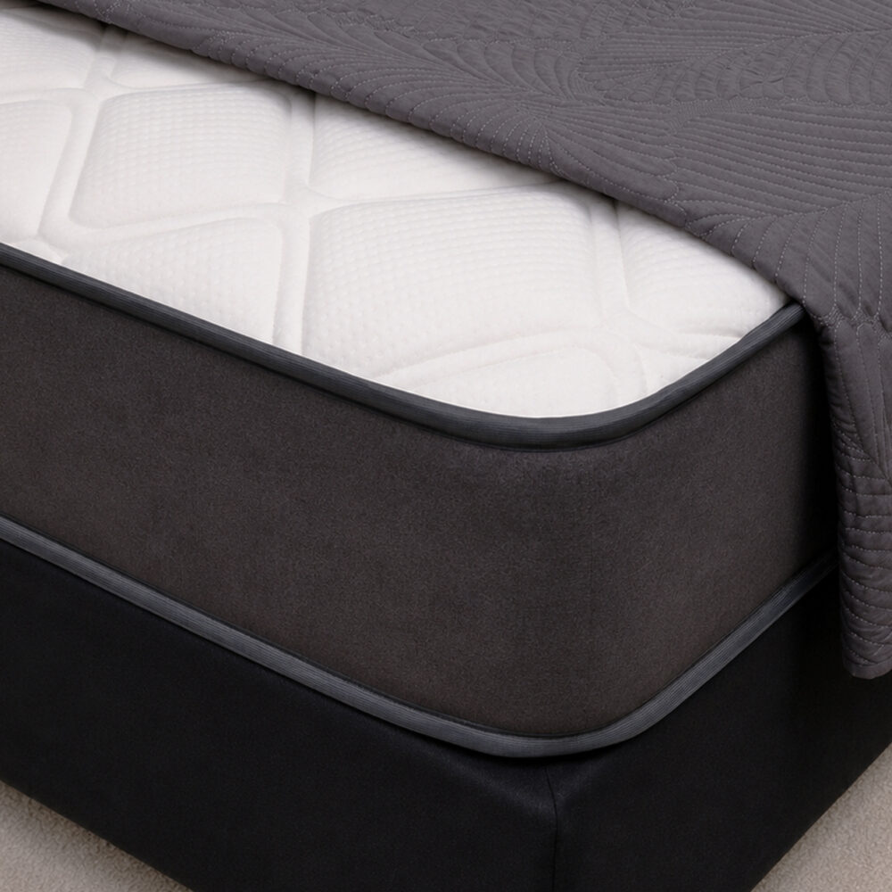 Image of Makers Midnight Comfort-Top Mattress