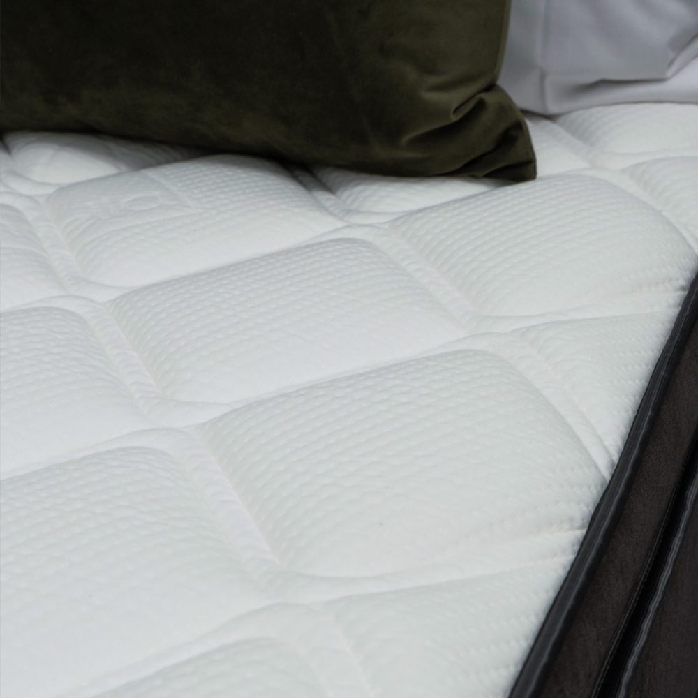 Image of Makers Midnight Euro-Top Mattress