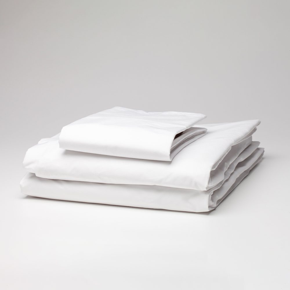 Image of Diamonds 50/50 White Sheeting Set - (1 x Fitted, 1 x Flat & Pillowslip)