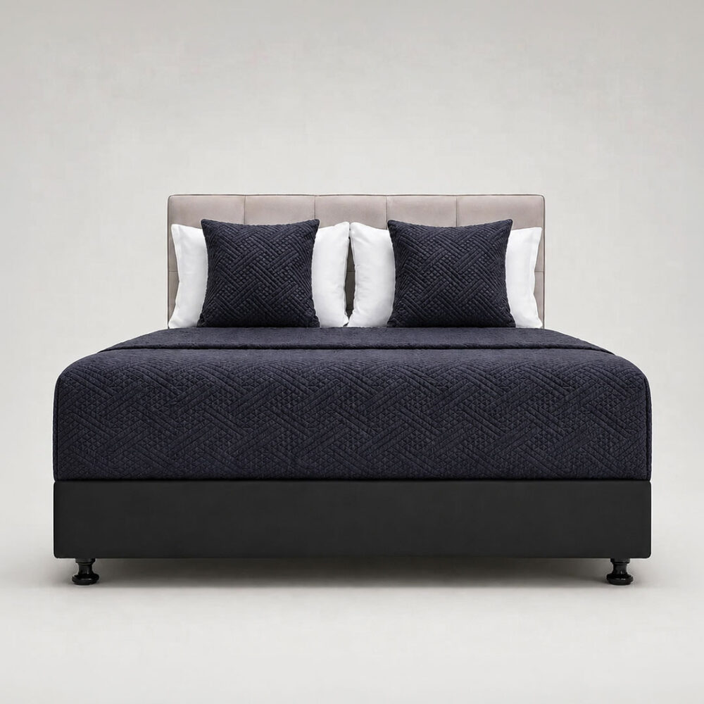 Image of DreamGreen Amora Bedcover - Navy