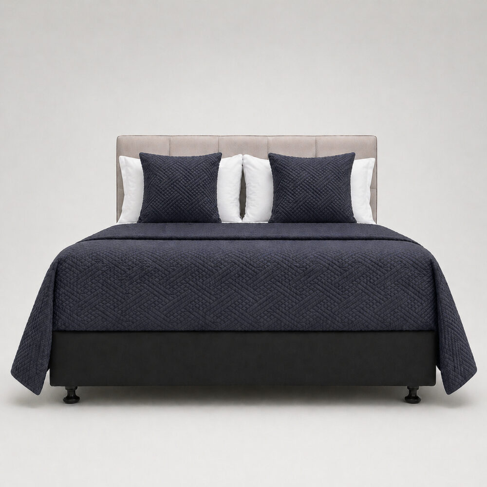 Image of DreamGreen Amora Bedcover - Navy